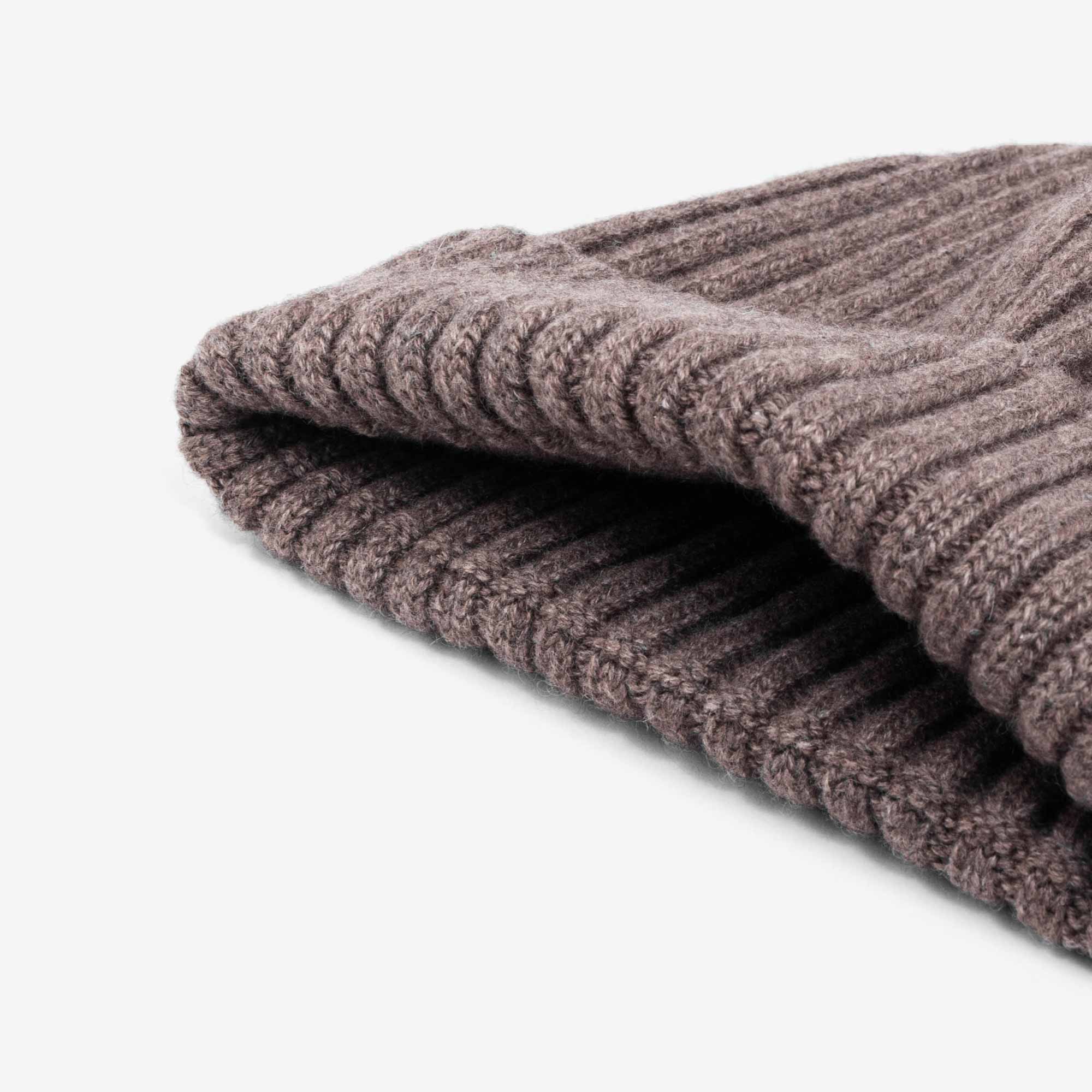Dante-Beanie-Cashmere-Brown-3