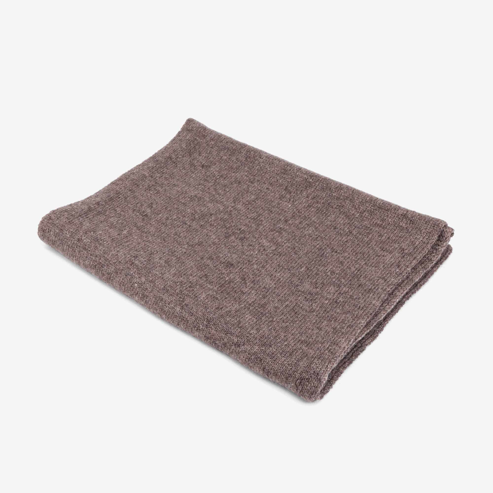 Dante-Small-Scarf-Cashmere-Brown-2