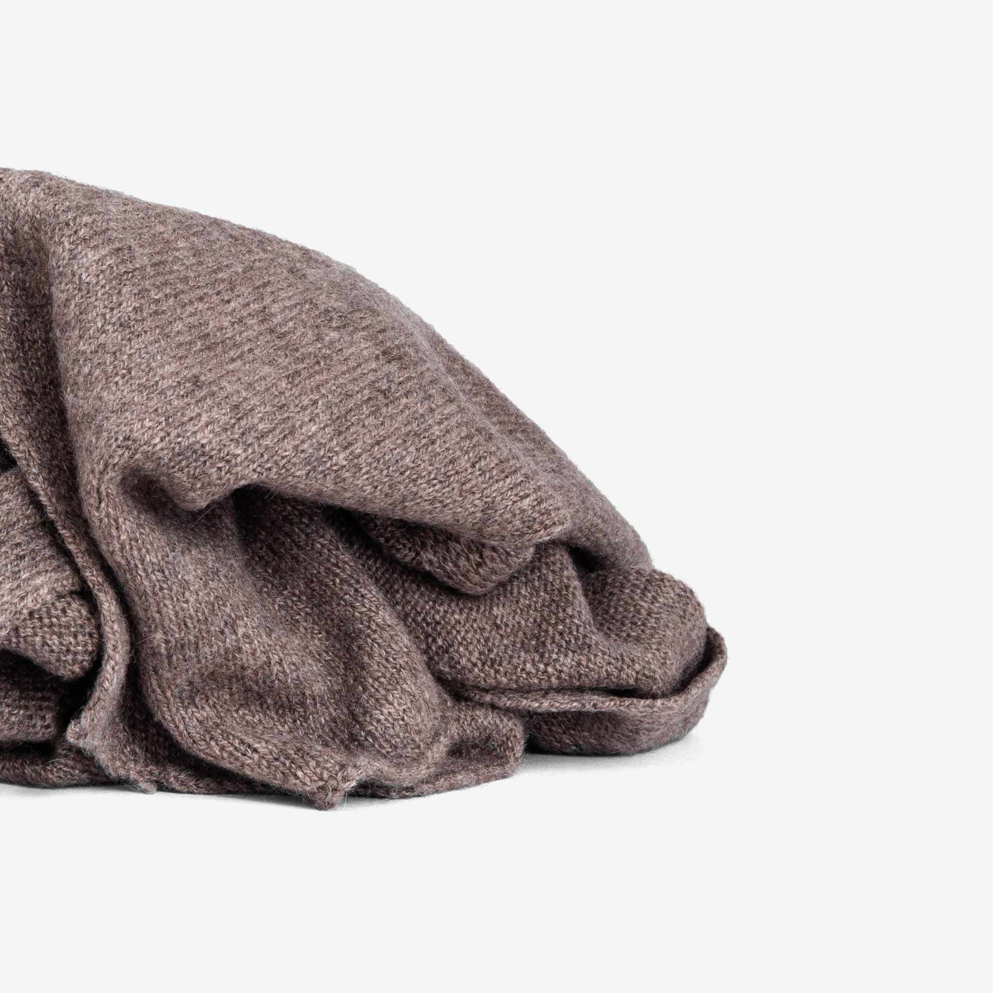 Dante-Small-Scarf-Cashmere-Brown-4