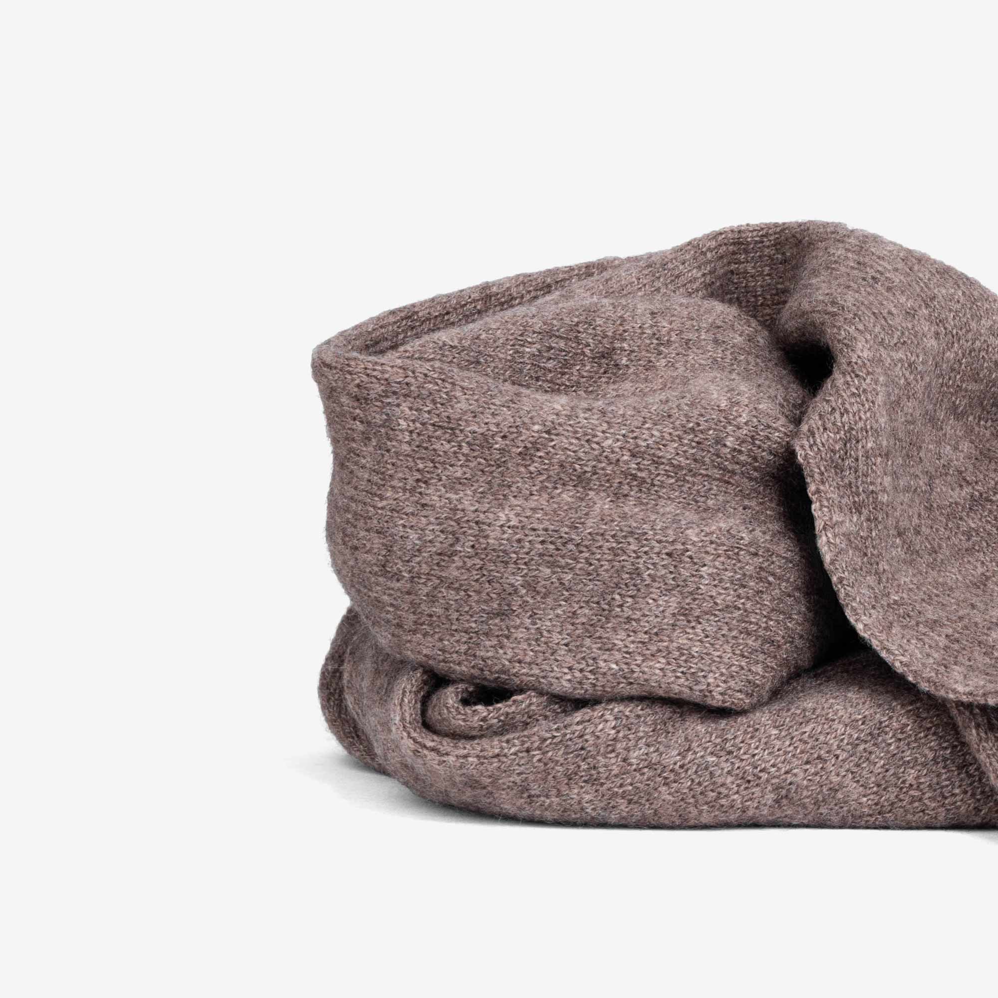 Dante-Small-Scarf-Cashmere-Brown-8