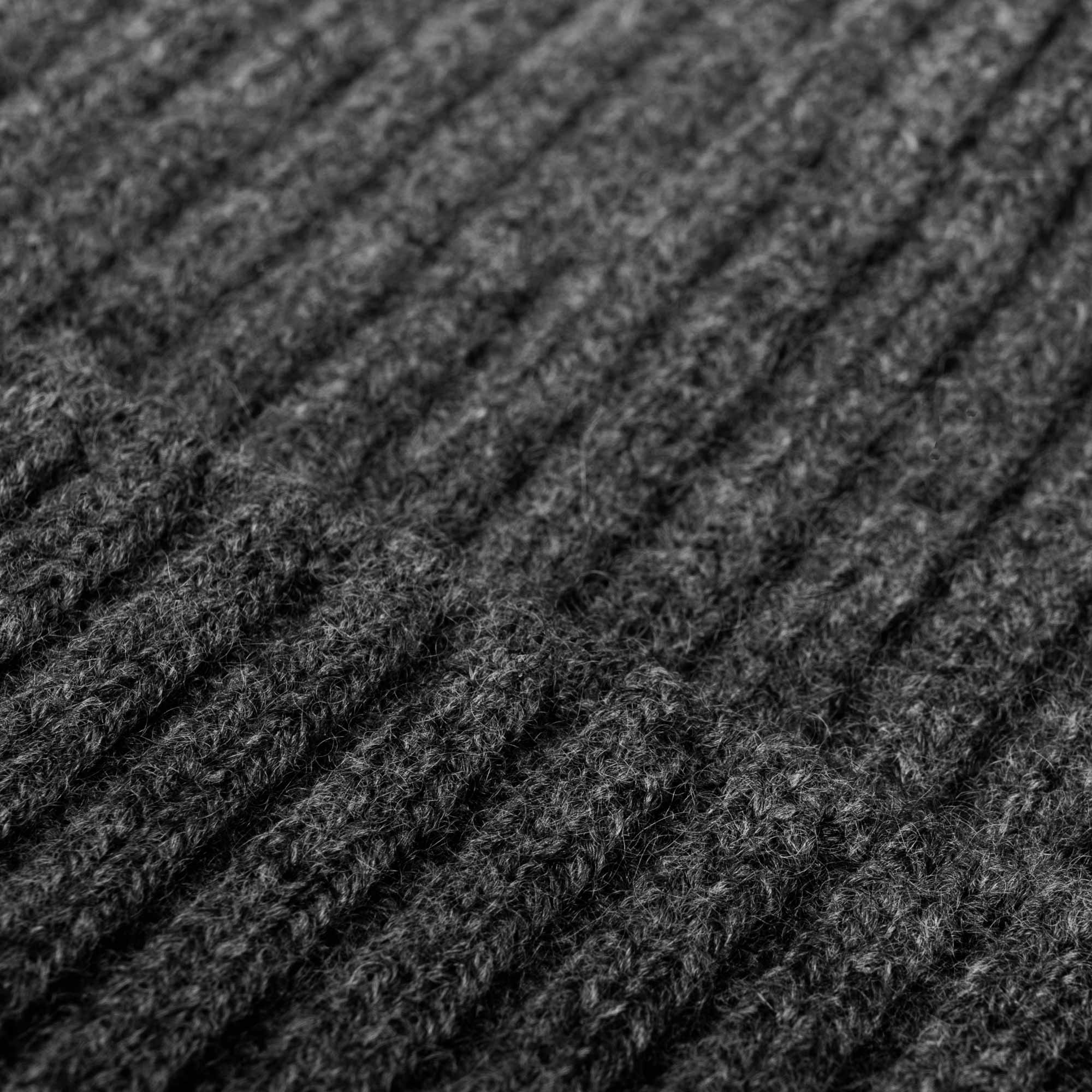 Martino-Beanie-Cashmere-Dark-Grey-5