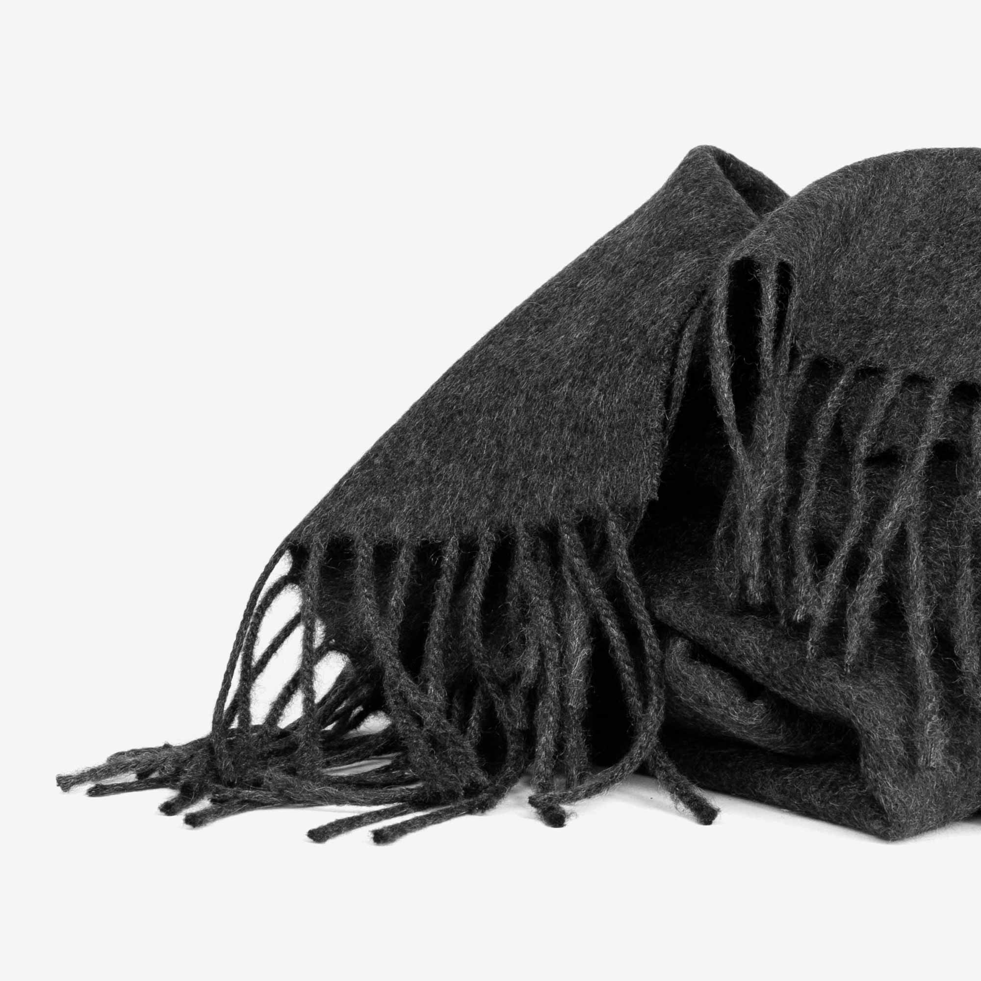 Martino-Big-Scarf-Cashmere-Dark-Grey-5