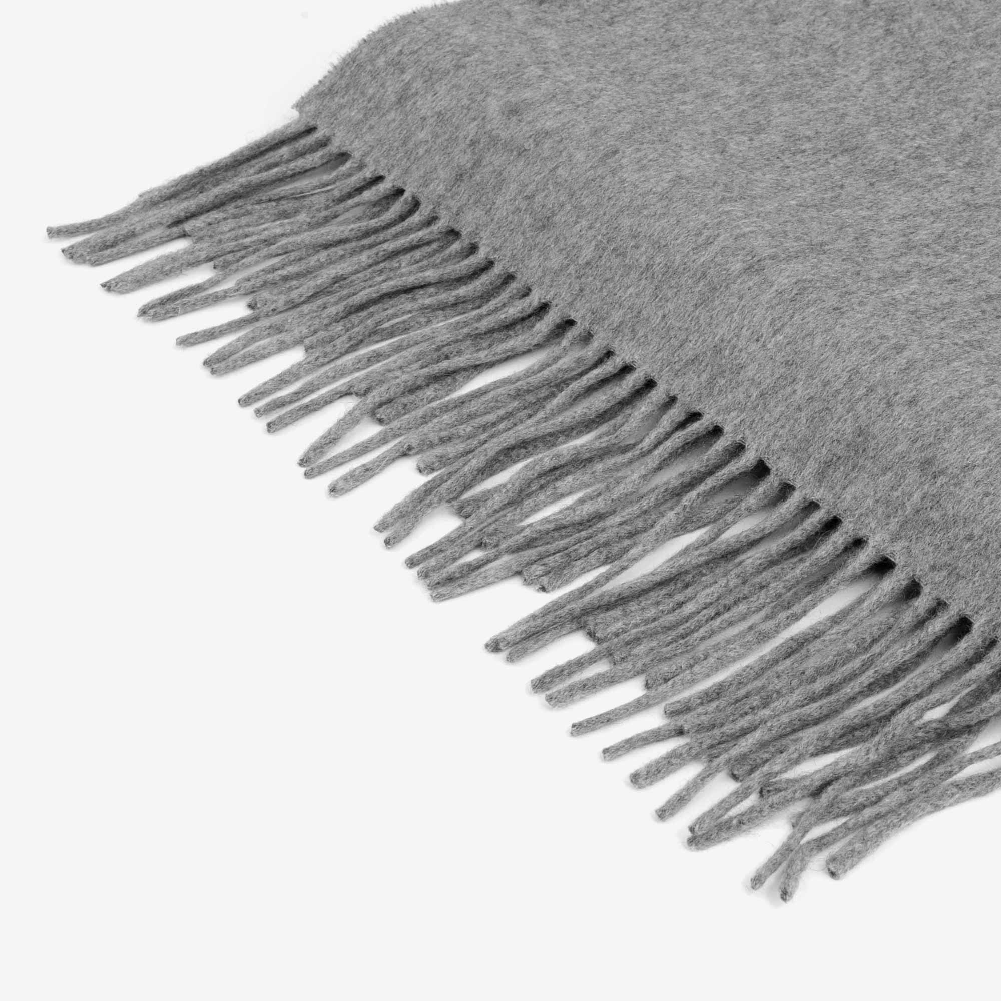 Mattia-Big-Scarf-Cashmere-Light-Grey-3