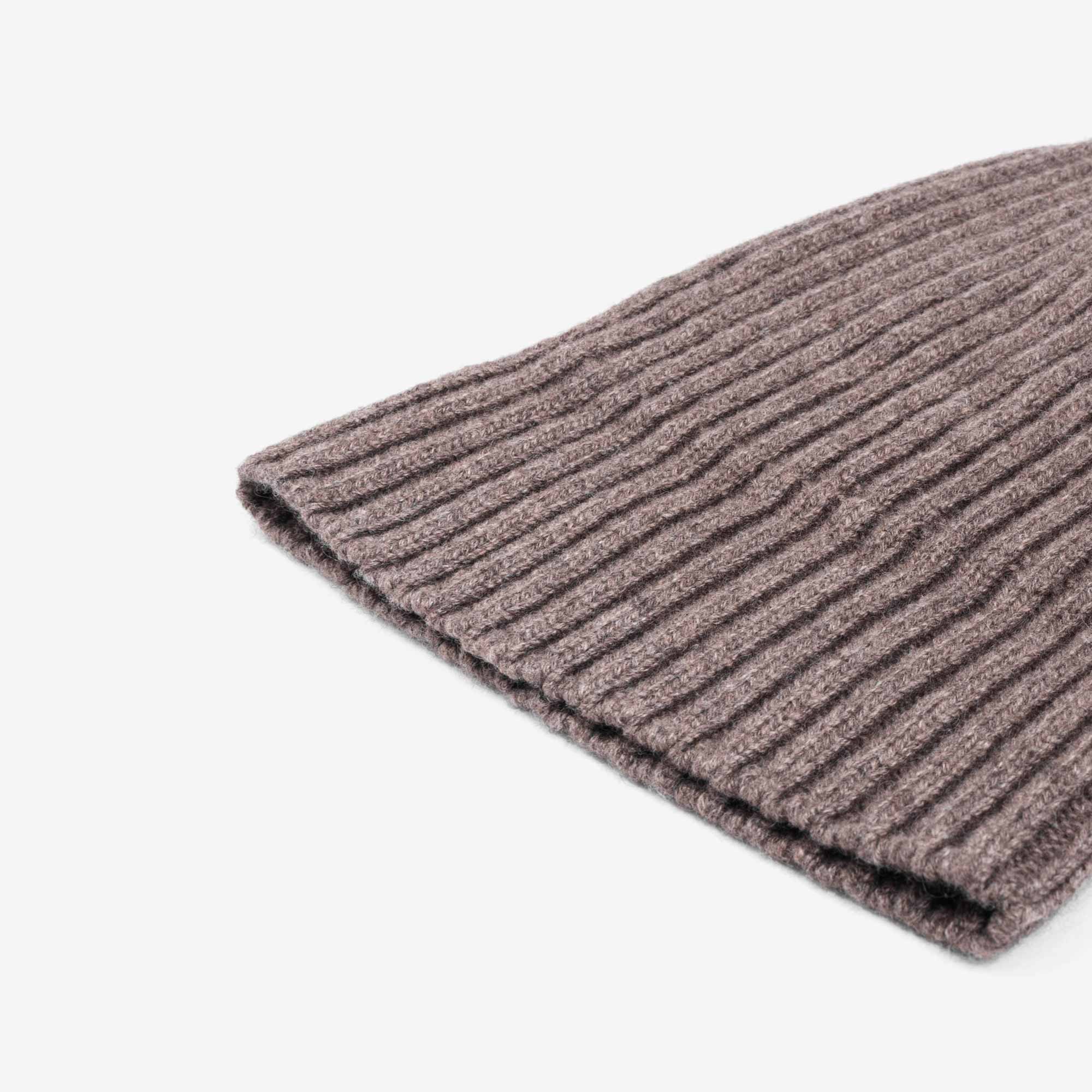 Dante-Beanie-Cashmere-Brown-5