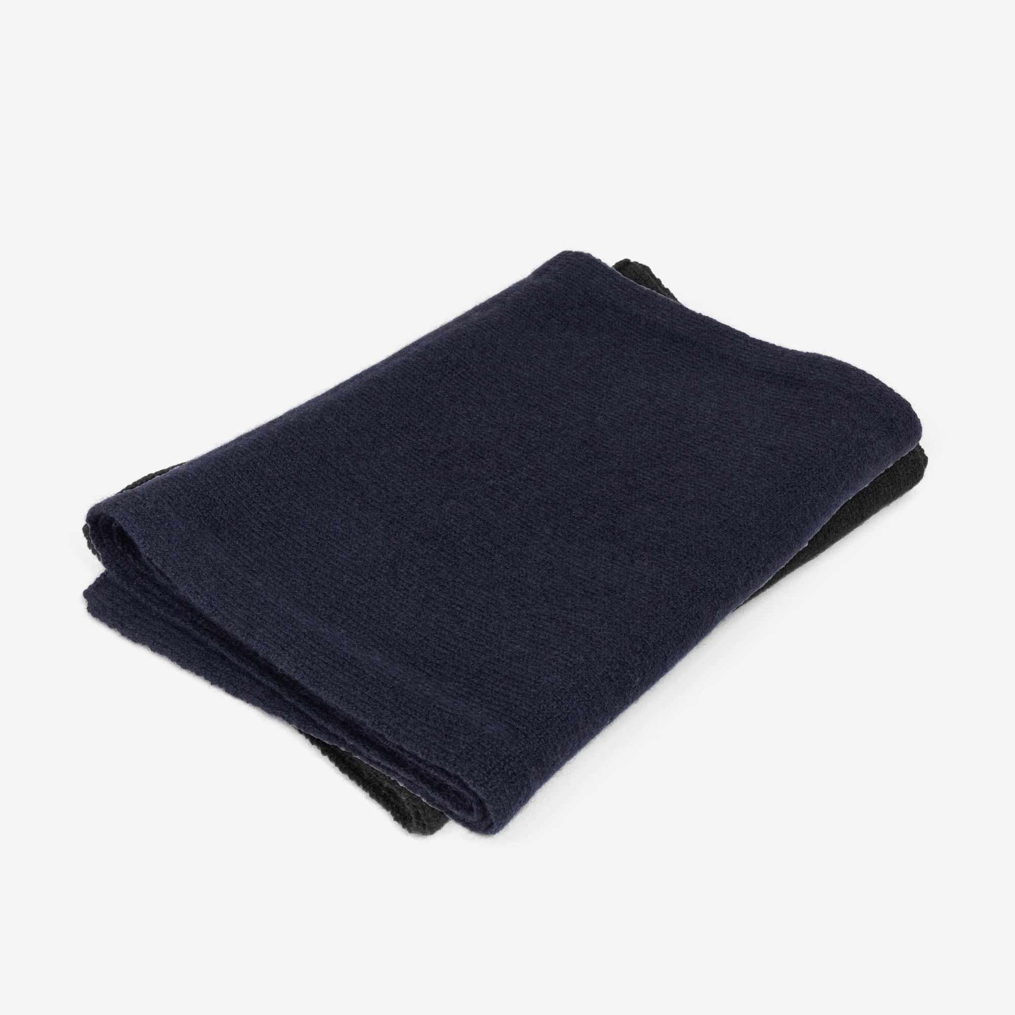 Gerado-Small-Scarf-Cashmere-Blue-2