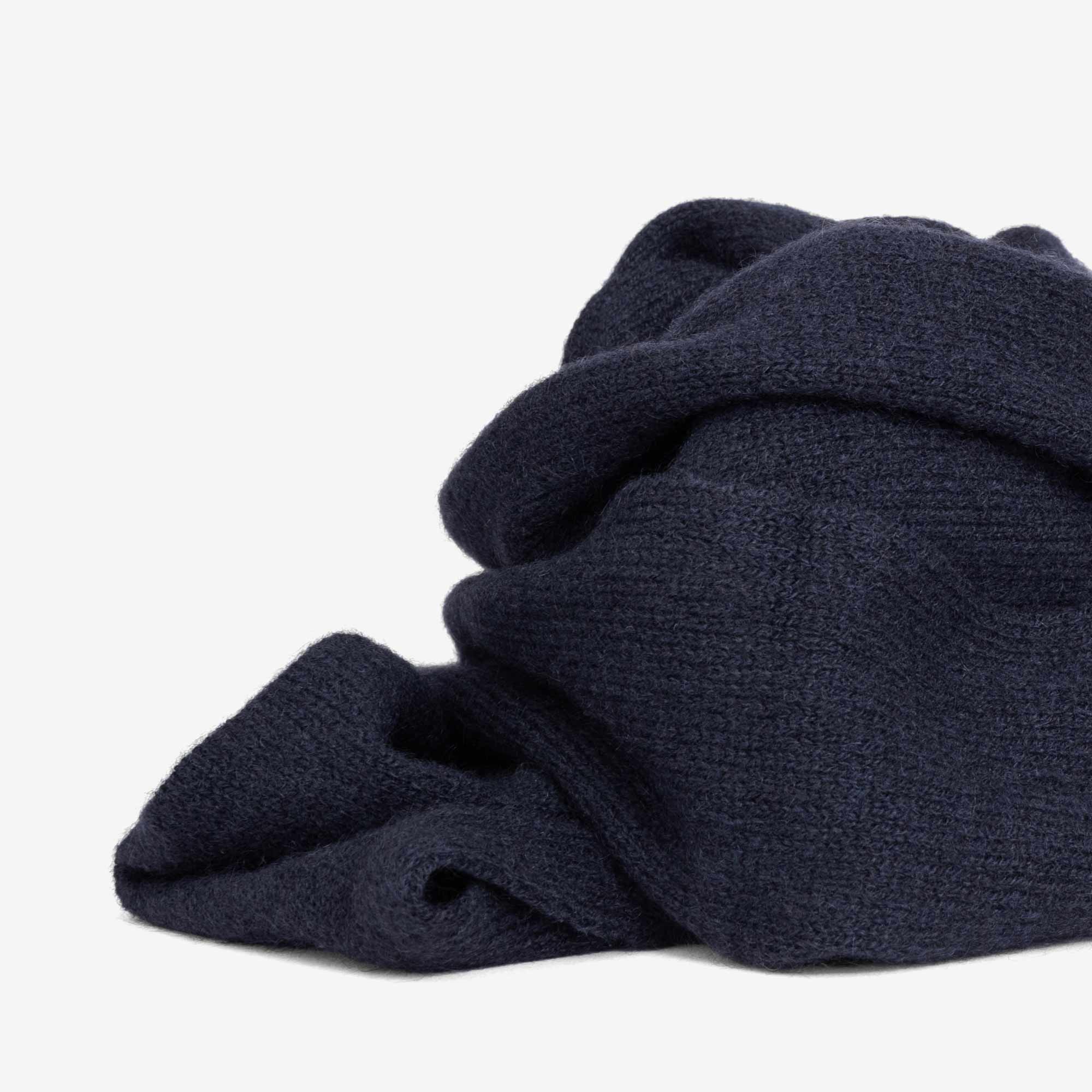 Gerado-Small-Scarf-Cashmere-Blue-5