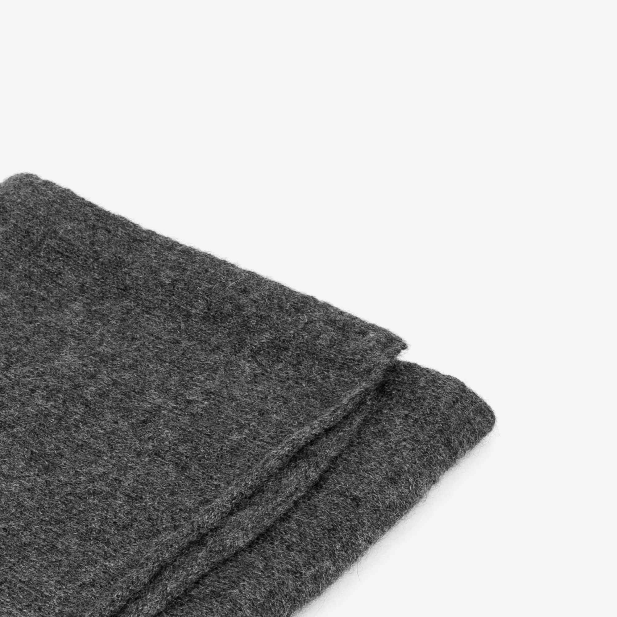 Martino-Small-Scarf-Cashmere-Dark-Grey-4