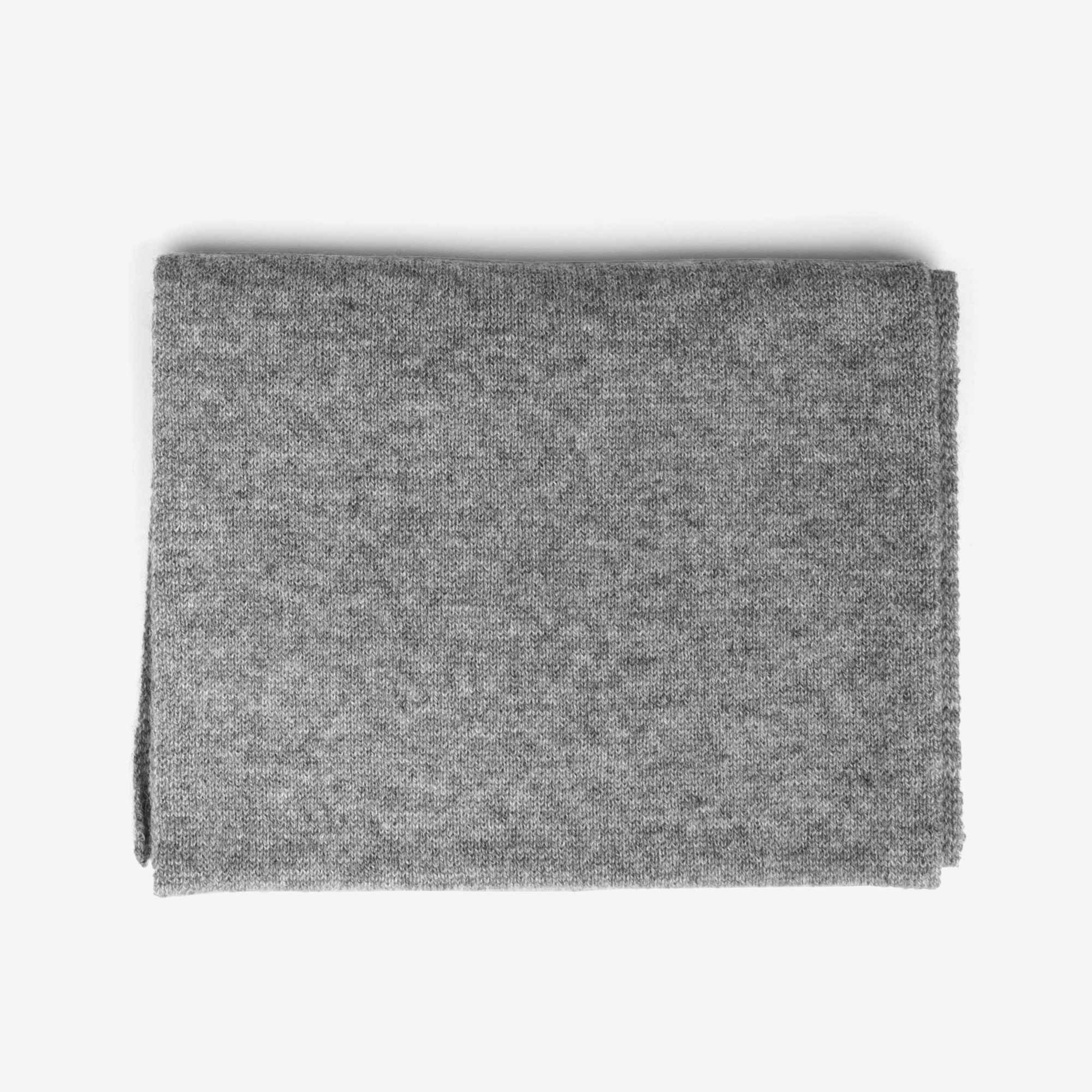 Mattia-Small-Scarf-Cashmere-Light-Grey-1