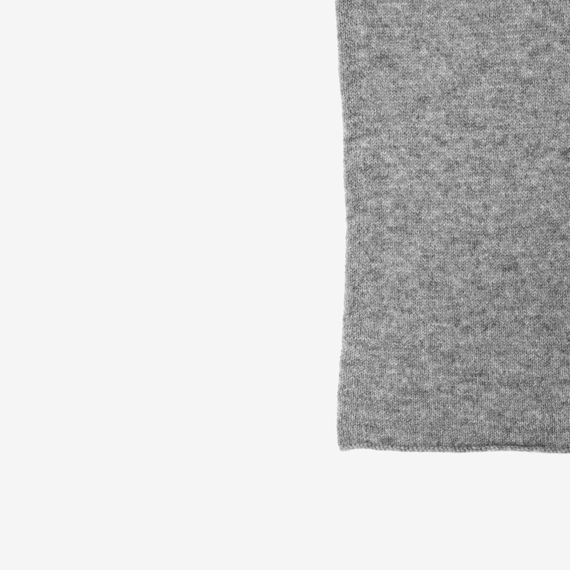 Mattia-Small-Scarf-Cashmere-Light-Grey-3
