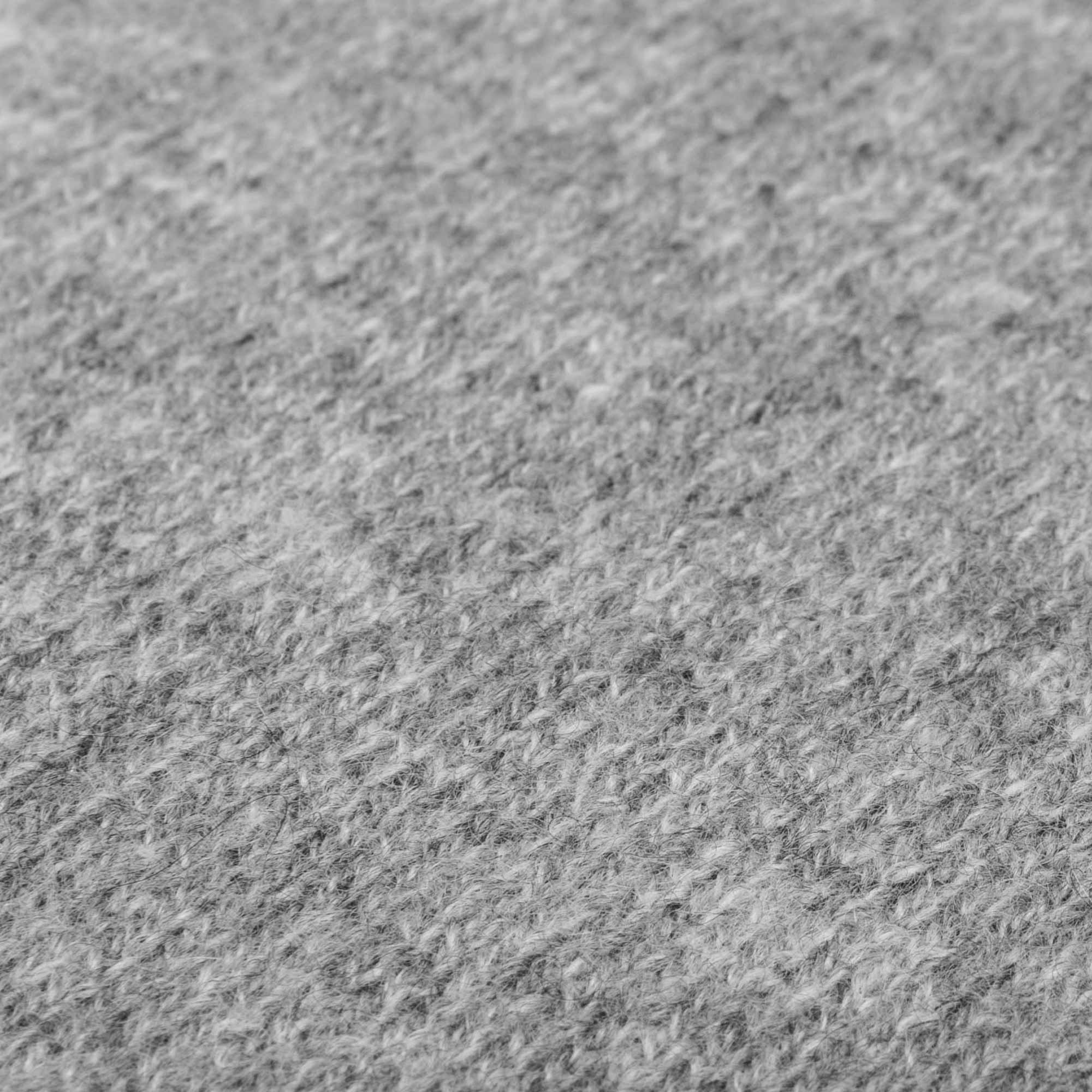 Mattia-Small-Scarf-Cashmere-Light-Grey-9
