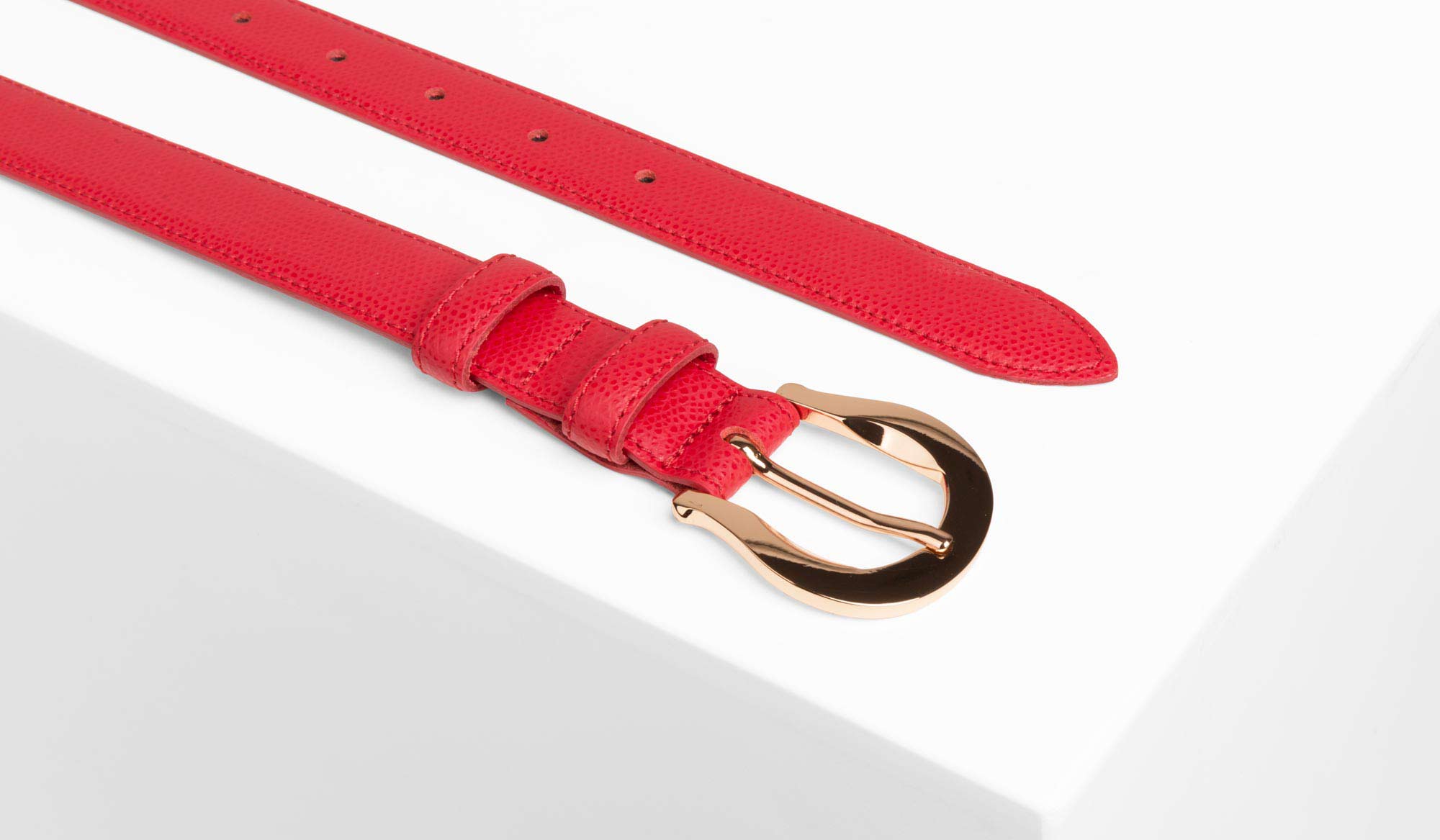 Red Palmellato leather belt with golden buckle
