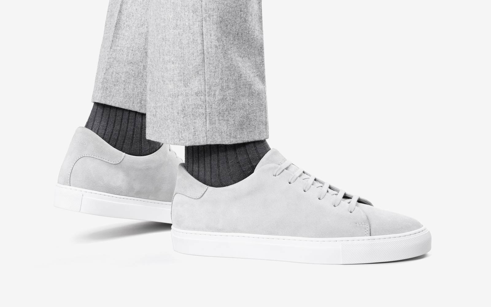 Norberto Light Grey Suede Sneaker